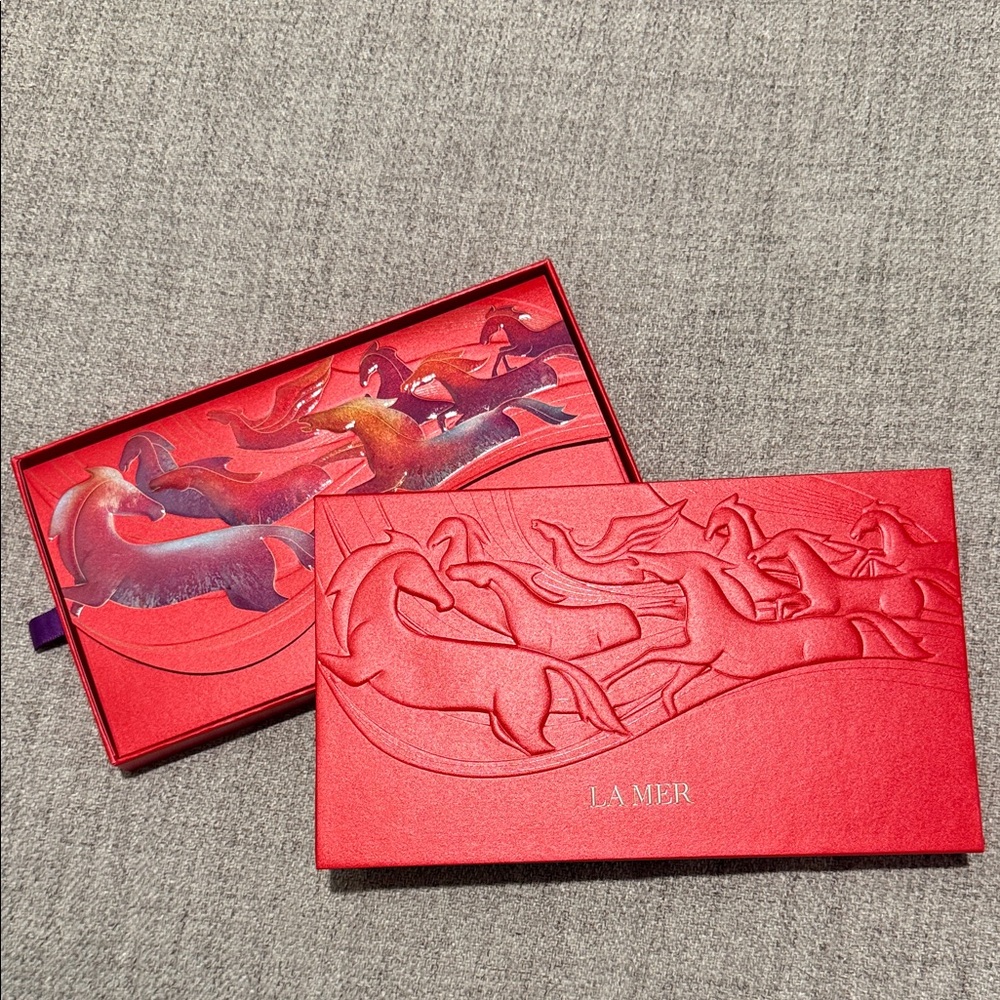 La Mer Red Envelopes Year of the Horse
